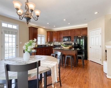 1503 Martock Lane - Photo Thumbnail 23