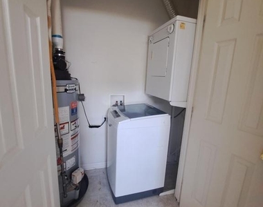 17245 Queen Anne Way - Photo Thumbnail 25
