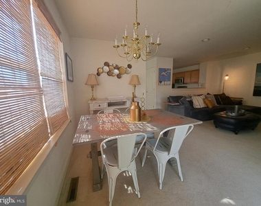 17245 Queen Anne Way - Photo Thumbnail 7