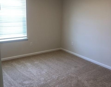 31607 Fountain Road - Photo Thumbnail 6