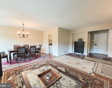 4201 Cathedral Avenue Nw - Photo Thumbnail 4