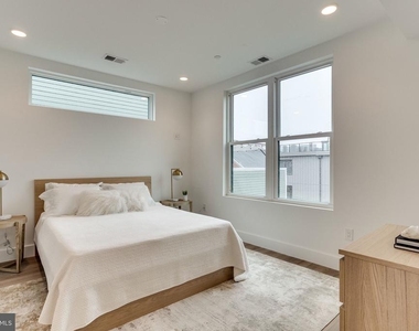 646 Newton Place Nw - Photo Thumbnail 14
