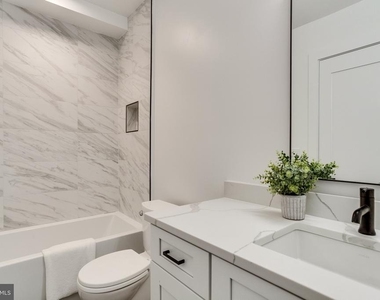 646 Newton Place Nw - Photo Thumbnail 21