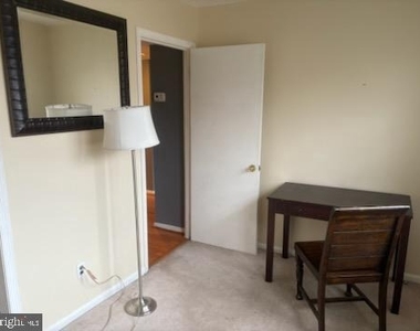 2107 Fort Davis Street Se - Photo Thumbnail 11