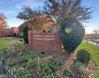 2107 Fort Davis Street Se - Photo Thumbnail 1