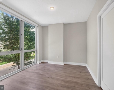 88 V Street Sw - Photo Thumbnail 19