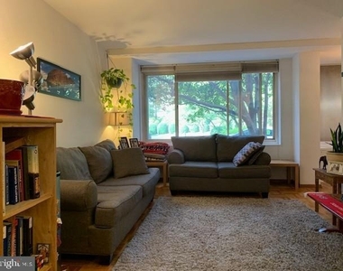 4000 Tunlaw Road Nw - Photo Thumbnail 4