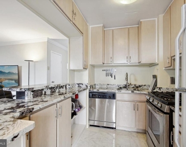 950 25th Street Nw - Photo Thumbnail 9