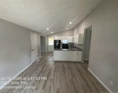 2223 Dixie Trail - Photo Thumbnail 6