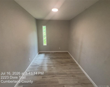 2223 Dixie Trail - Photo Thumbnail 8