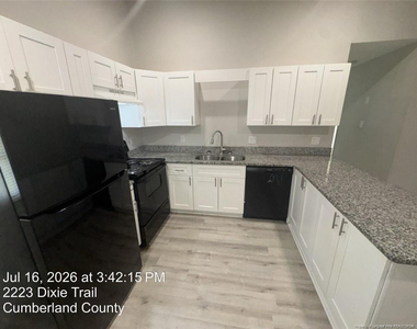 2223 Dixie Trail - Photo Thumbnail 7