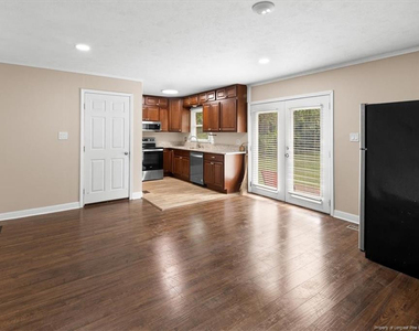 6604 Vaughn Road - Photo Thumbnail 8