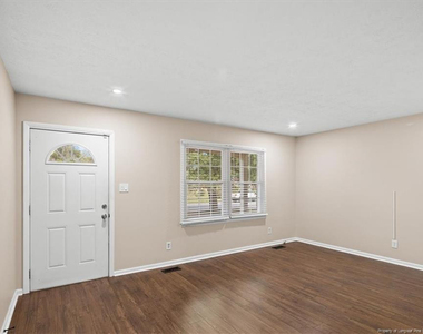 6604 Vaughn Road - Photo Thumbnail 2