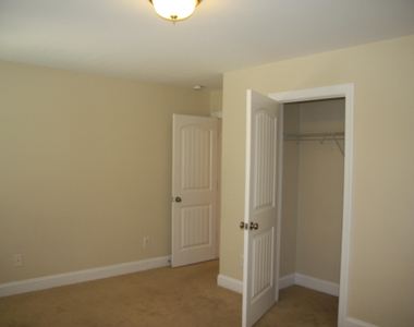 4116 Collamer Drive - Photo Thumbnail 31