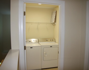 4116 Collamer Drive - Photo Thumbnail 17