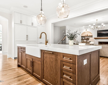 1818 Wilshire - Photo Thumbnail 22