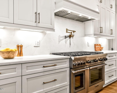 1818 Wilshire - Photo Thumbnail 21