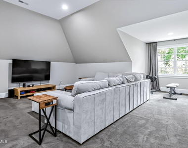 1818 Wilshire - Photo Thumbnail 46
