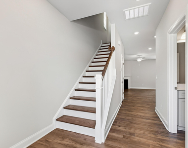801 Portland Rose Drive - Photo Thumbnail 17