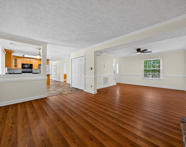 105 Trinity Woods Drive - Photo Thumbnail 21