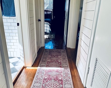 4811 Shoalwood Ave - Photo Thumbnail 4
