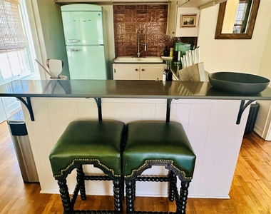 4811 Shoalwood Ave - Photo Thumbnail 10