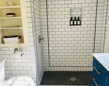 4811 Shoalwood Ave - Photo Thumbnail 17