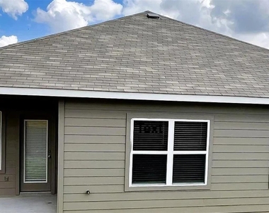 445 Blue Stem Rd - Photo Thumbnail 30