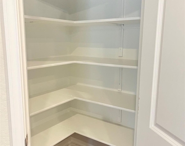 445 Blue Stem Rd - Photo Thumbnail 11