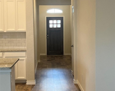 445 Blue Stem Rd - Photo Thumbnail 3