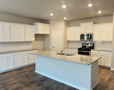 445 Blue Stem Rd - Photo Thumbnail 12
