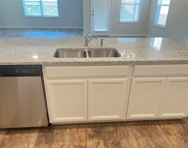445 Blue Stem Rd - Photo Thumbnail 16