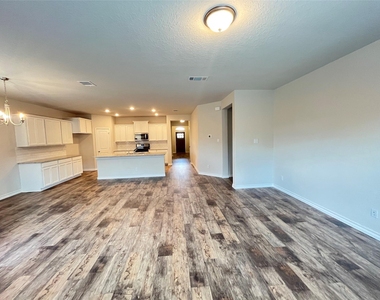 445 Blue Stem Rd - Photo Thumbnail 26