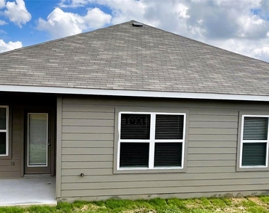 445 Blue Stem Rd - Photo Thumbnail 32