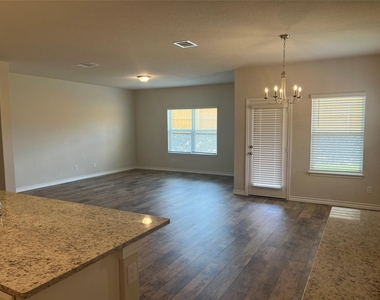 445 Blue Stem Rd - Photo Thumbnail 9