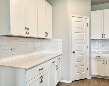 11624 Comano Dr - Photo Thumbnail 6