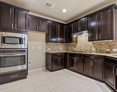 7324 Bandera Ranch Trl - Photo Thumbnail 26
