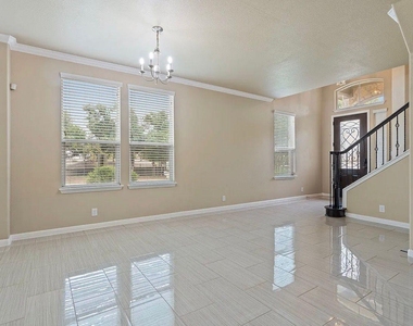7324 Bandera Ranch Trl - Photo Thumbnail 5