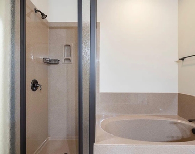 7324 Bandera Ranch Trl - Photo Thumbnail 13