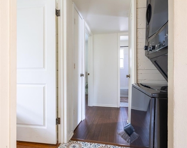 4811 Shoalwood Ave - Photo Thumbnail 15