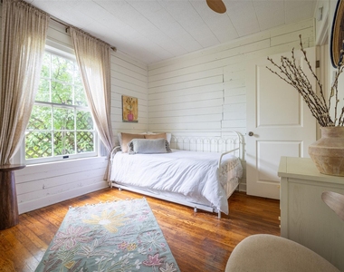 4811 Shoalwood Ave - Photo Thumbnail 16