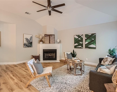 1701 Hollow Tree Blvd - Photo Thumbnail 21