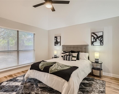 1701 Hollow Tree Blvd - Photo Thumbnail 10