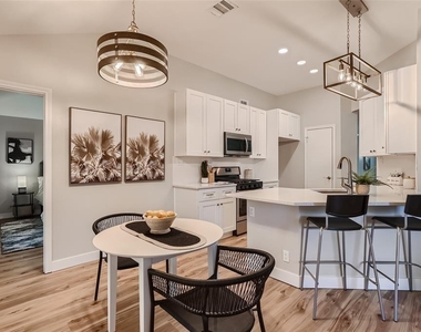 1701 Hollow Tree Blvd - Photo Thumbnail 9