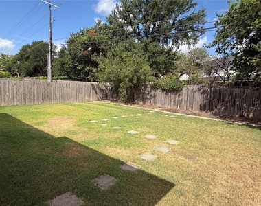 11412 Maggiore Dr - Photo Thumbnail 1
