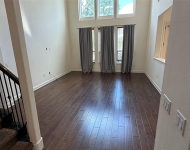 11412 Maggiore Dr - Photo Thumbnail 7