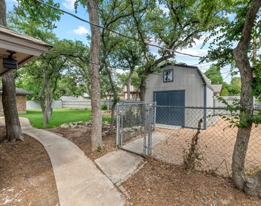 801 Lime Rock Dr - Photo Thumbnail 36