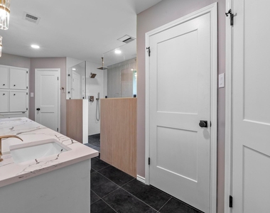 801 Lime Rock Dr - Photo Thumbnail 17