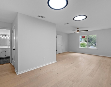 801 Lime Rock Dr - Photo Thumbnail 30