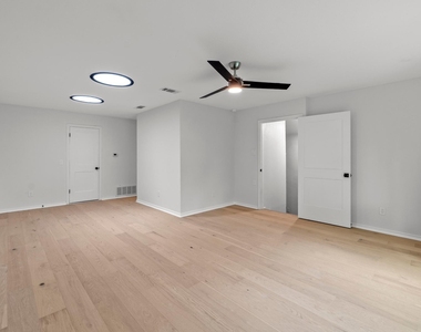801 Lime Rock Dr - Photo Thumbnail 31